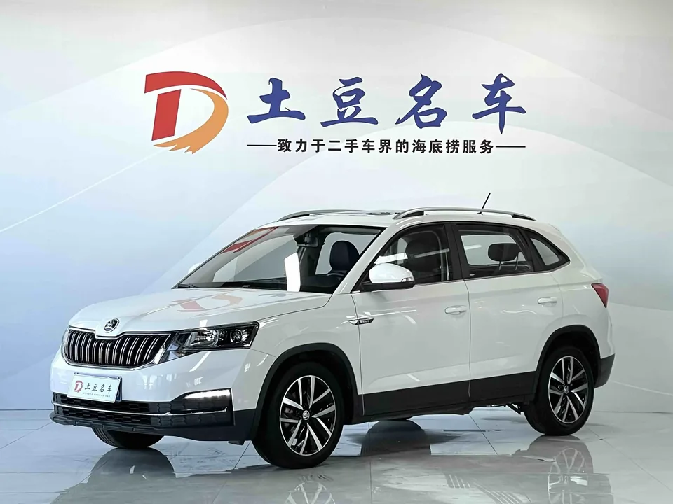 Skoda Comek Comek 2021 1.5L Automatic Comfort Edition 2022 — photo 1, buy with delivery to Moscow