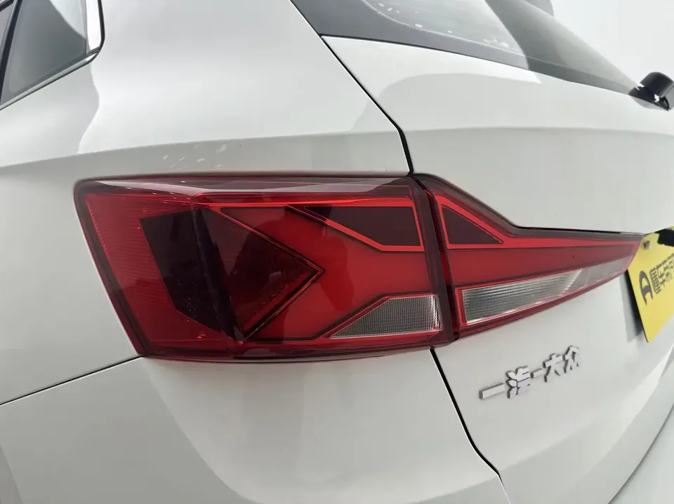 Jetta VS7 Jetta VS7 2022 280TSI Automatic Progressive Edition 2023 — миниатюра 4