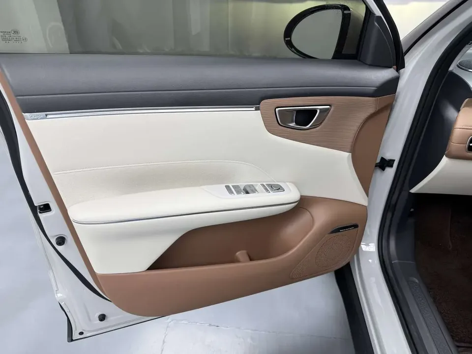 Wuling Bingo S Bingo S 2025 430km Flagship Model 2025 — thumbnail 4