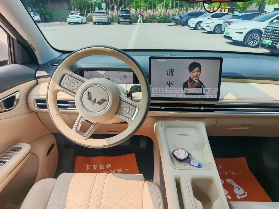 Wuling Bingo S Bingo S 2025 325km Flagship Model 2025 — thumbnail 4