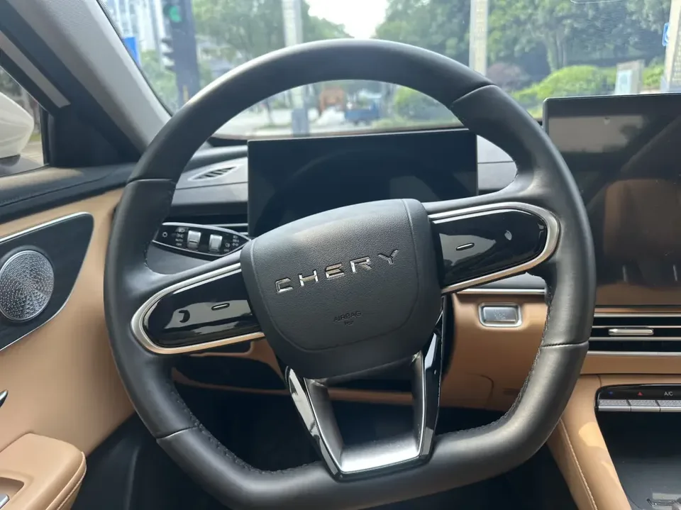 Chery Arrizo 8 PRO Arrizo 8 PRO 2025 1.6T DCT Standard Model 2025 — thumbnail 4