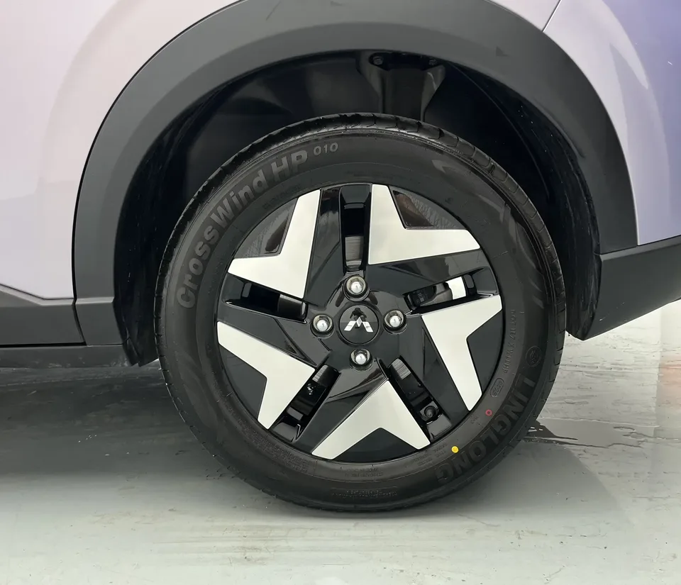 Wuling Bingo S Bingo S 2025 325km Flagship Model 2025 — thumbnail 3