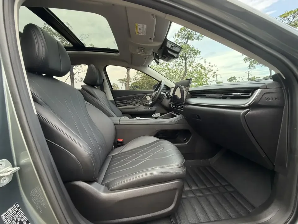Chery Arrizo 8 PRO Arrizo 8 PRO 2025 1.6T DCT Luxury Model 2025 — thumbnail 4