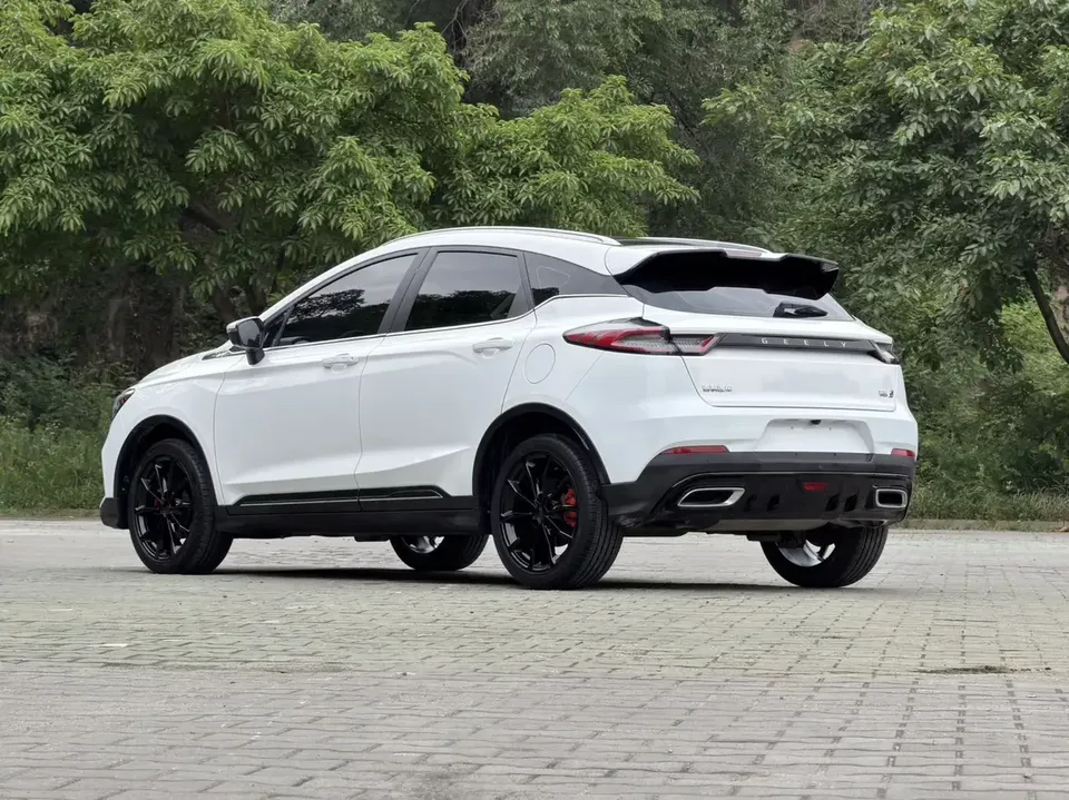 Geely Emgrand S Emgrand S 2021 1.4T CVT Premium 2022 — thumbnail 2