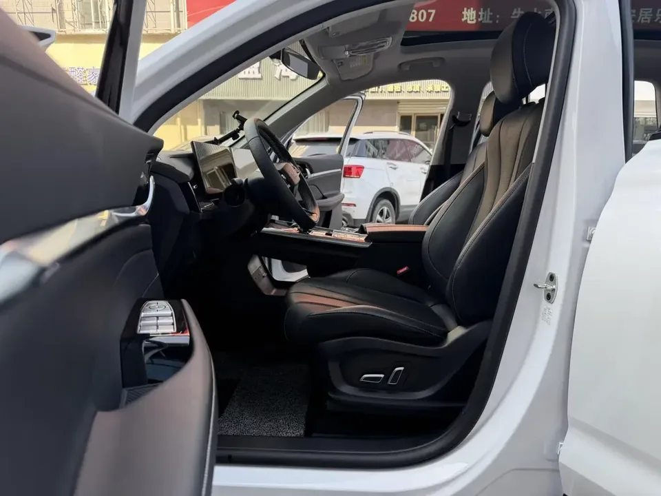 Roewe RX5 MAX Roewe RX5 MAX 2022 1.5T Automatic Deluxe Edition 2023 — thumbnail 3