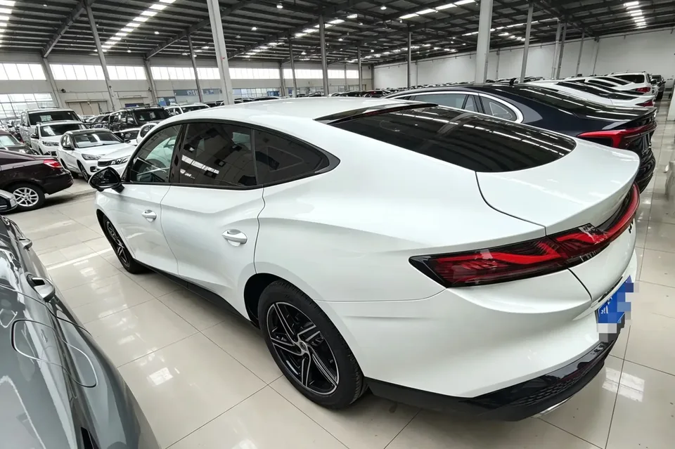 MG 7 MG7 2023 1.5T DCT Elegant Edition 2024 — thumbnail 4