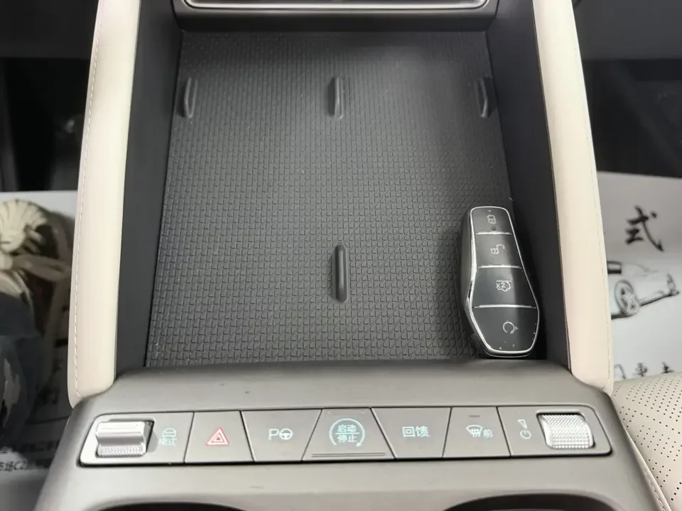 BYD Yuan Up Yuan UP 2025 Smart Driving Edition 401KM Vitality Edition 2026 — thumbnail 4