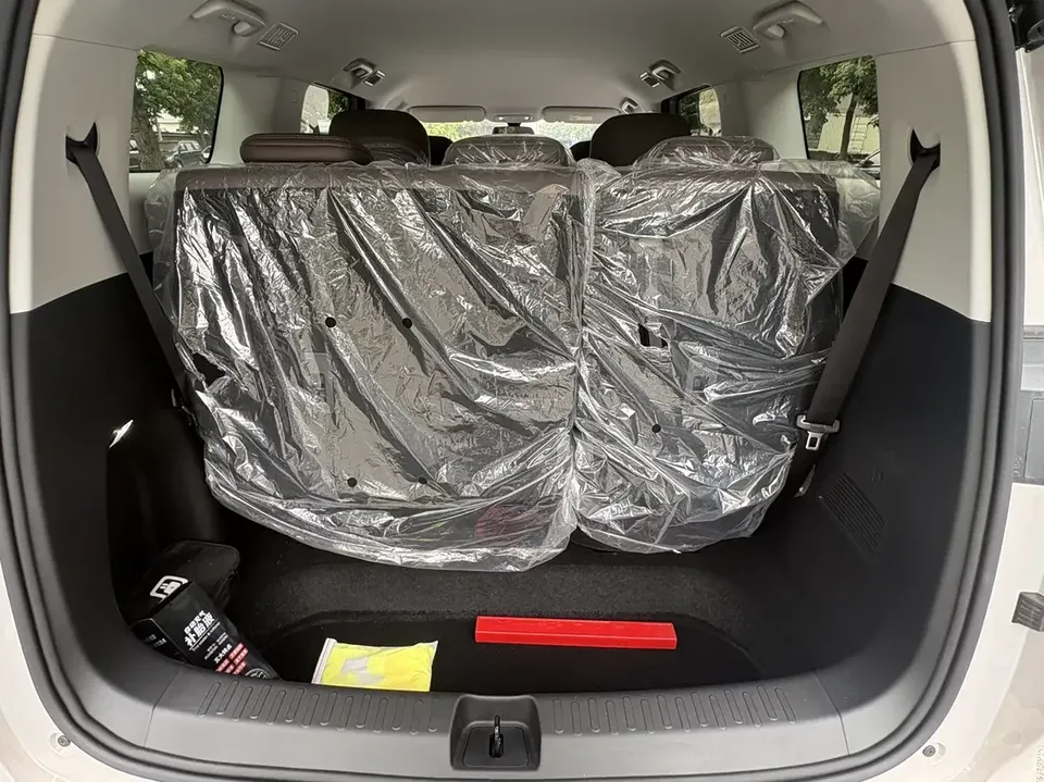 Wuling Starlight 730 EV Starlight 730 EV 2025 500km Luxury 2026 — thumbnail 3