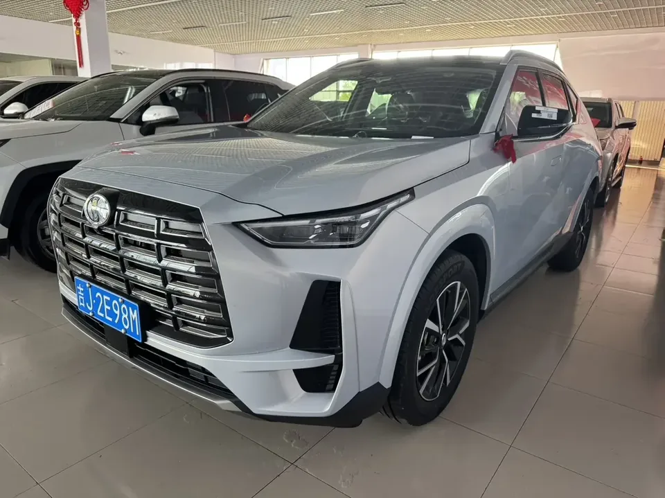 GAC Trumpchi GS4 Trumpchi GS4 2024 MAX 1.5TGDI Pilot Edition 2026 — photo 1, buy with delivery to Moscow