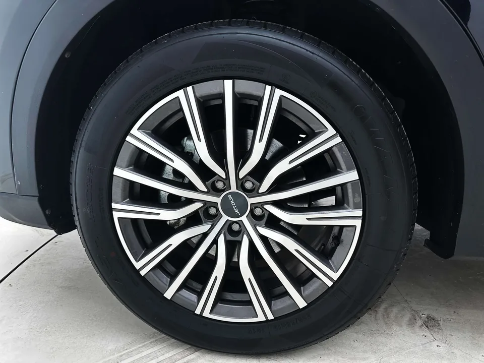 Jetour Jietu X70 PLUS Jietu X70 PLUS 2023 Ziqiang version 1.5T DCT Ziqiang PRO 5 seats 2024 — thumbnail 3