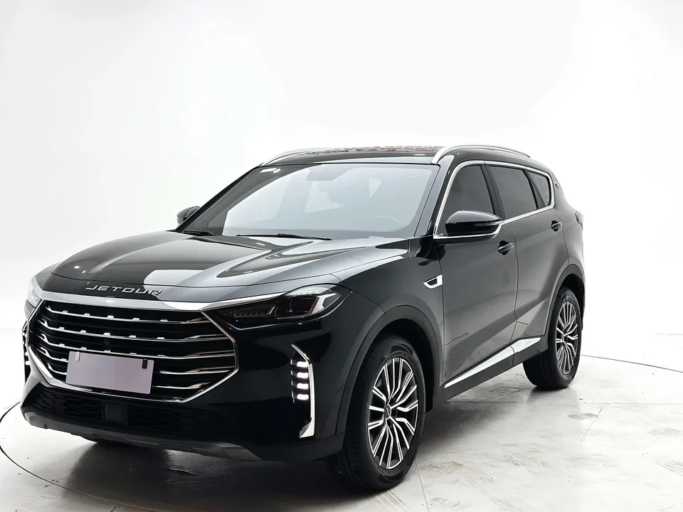 Jetour Jietu X70 PLUS Jietu X70 PLUS 2023 Ziqiang version 1.5T DCT Ziqiang PRO 5 seats 2024 — photo 1, buy with delivery to Moscow