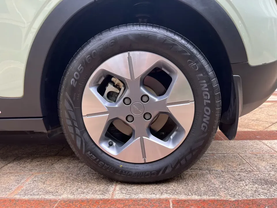 Geely Star Wish Star Wish 2025 UP 410km Exploration+ 2024 — thumbnail 3