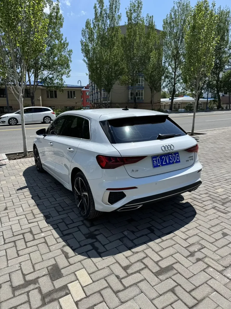 Audi A3 Audi A3 2022 Sportback 35 TFSI Stylish and sporty 2022 — thumbnail 2