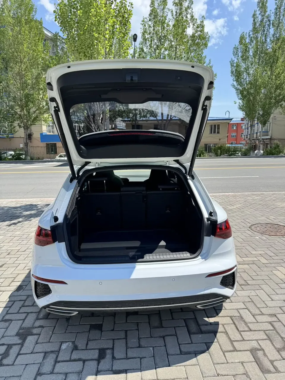 Audi A3 Audi A3 2022 Sportback 35 TFSI Stylish and sporty 2022 — thumbnail 3