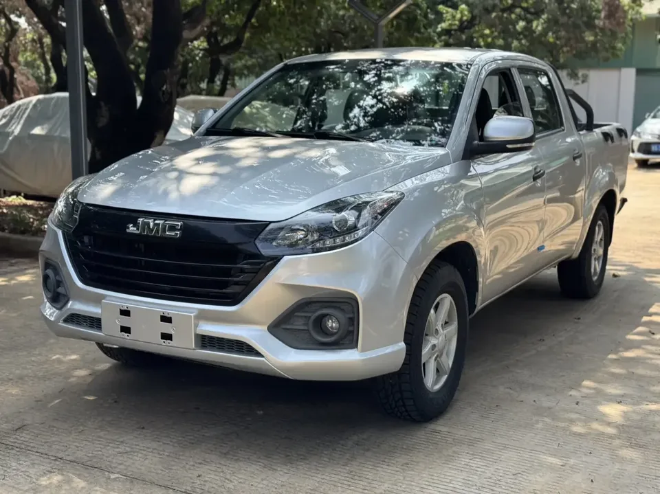 Jiangling Bible bible 2022 2.5T diesel 4WD comfort version long axis JX4D25A6L 2022 — фото 1, купить с доставкой в Москву