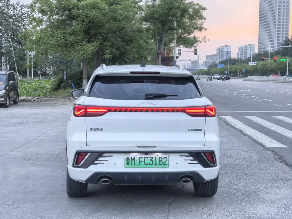 Jianghuai JAC QX PHEV JAC QX PHEV 2023 120km Enjoy Edition 2024 — thumbnail 2