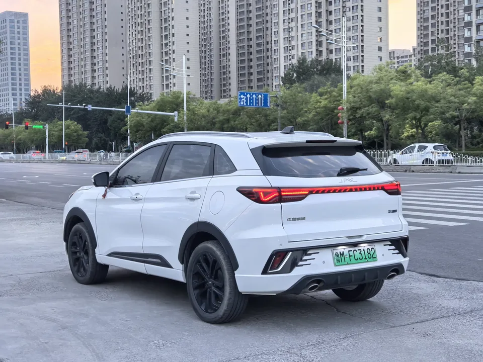 Jianghuai JAC QX PHEV JAC QX PHEV 2023 120km Enjoy Edition 2024 — thumbnail 4