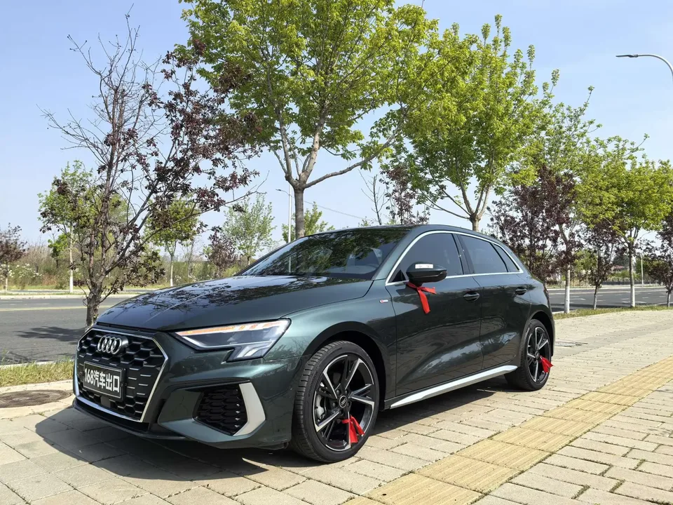 Audi A3 Audi A3 2023 Sportback 35 TFSI facelift: stylish and sporty 2023 — photo 1, buy with delivery to Moscow
