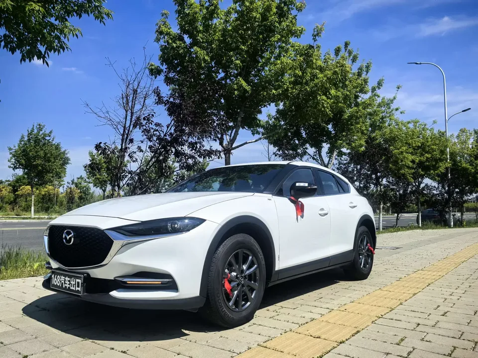 Mazda CX-4 Mazda CX-4 2021 2.0L 2WD Blue Sky Explorer Edition 2023 — photo 1, buy with delivery to Moscow