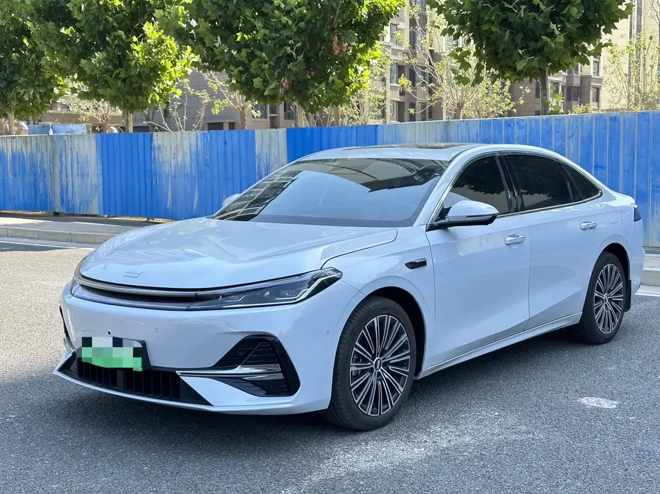 Geely Galaxy A7 EM Galaxy A7 EM 2025 150km Explorer+ 2026 — photo 1, buy with delivery to Moscow