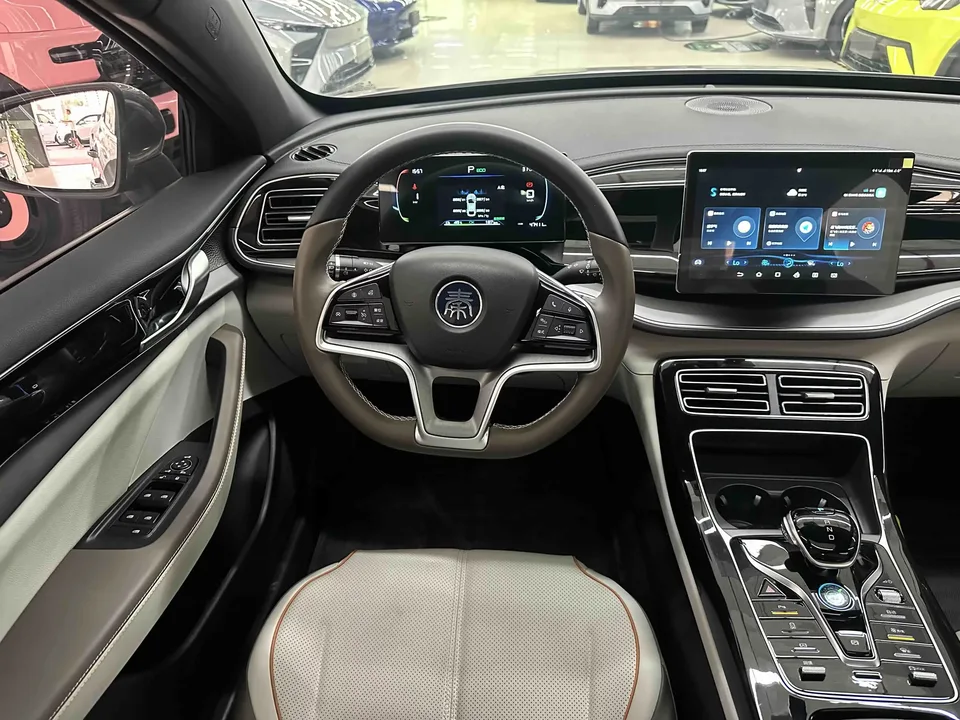 BYD Qin PLUS EV Qin PLUS EV 2024 Honor Edition 420KM Beyond 2024 — thumbnail 5