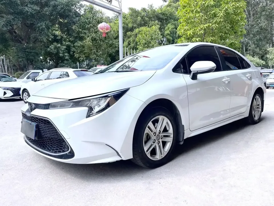 Toyota Levin Lei Ling 2022 185T CVT Deluxe Edition 2022 — фото 1, купить с доставкой в Москву
