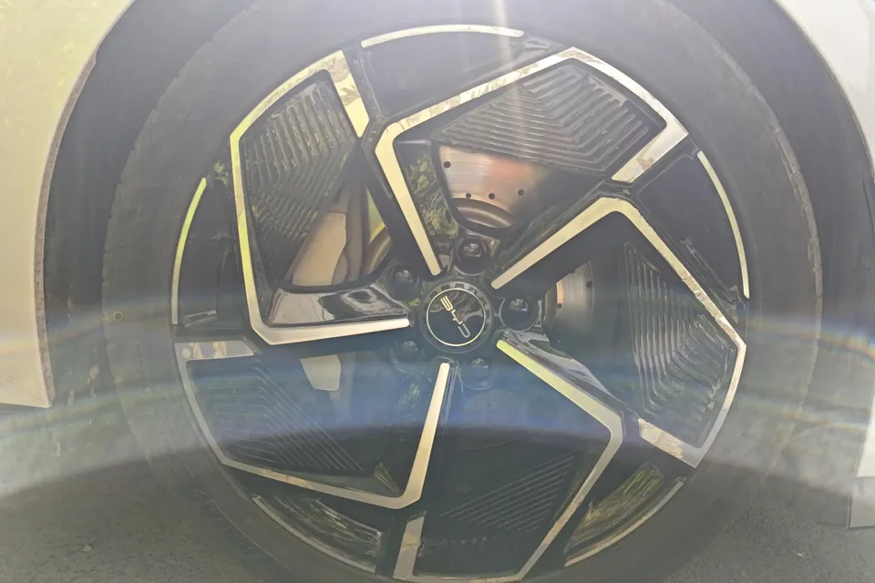 BYD Seal seal 2023 700KM Champion Edition Performance Edition 2023 — thumbnail 3