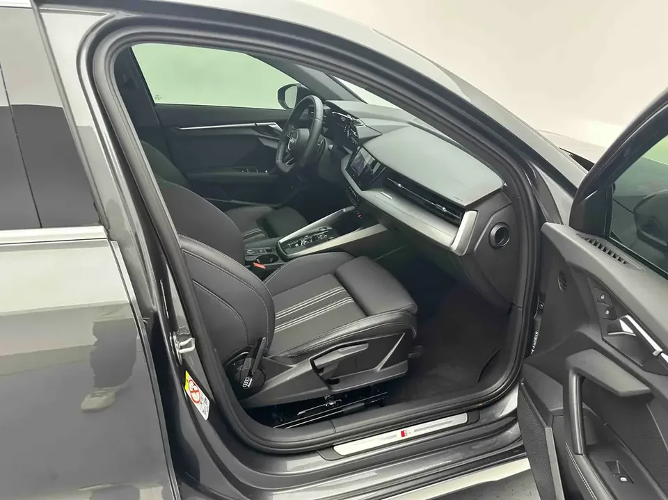 Audi A3 Audi A3 2023 A3L Limousine 35 TFSI facelift: stylish and sporty 2023 — thumbnail 3