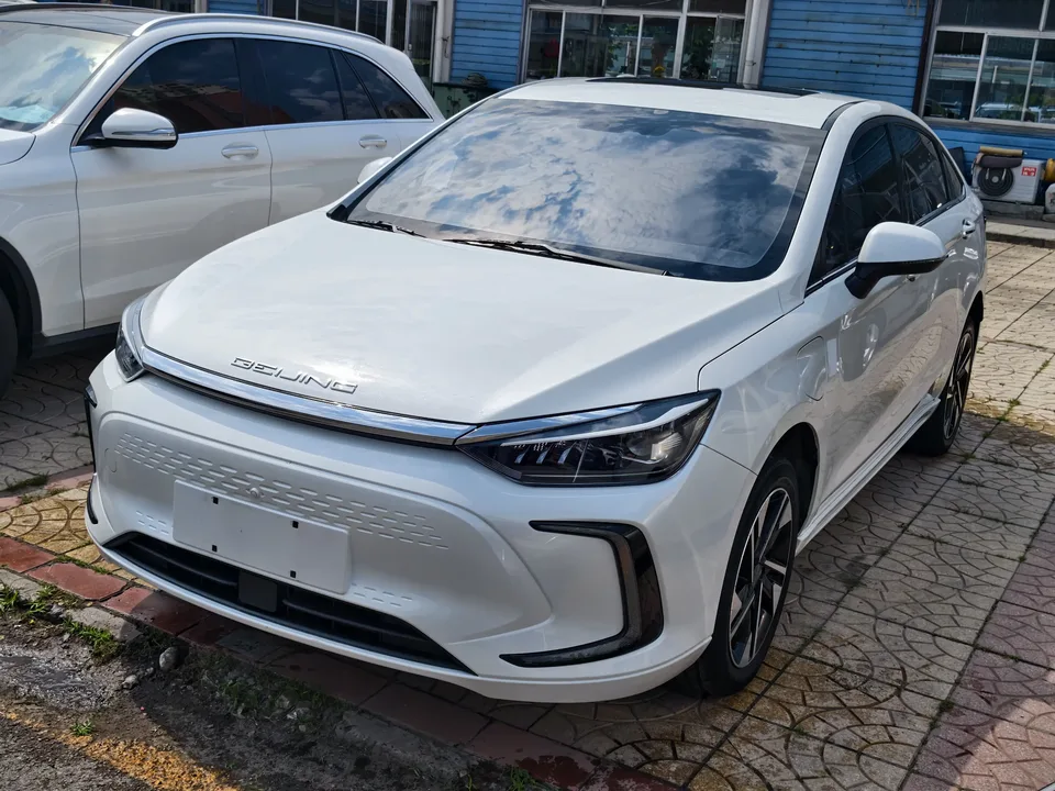 BAIC Beijing EU5 PLUS Beijing EU5 PLUS 2022 Premium Travel Edition 2022 — photo 1, buy with delivery to Moscow