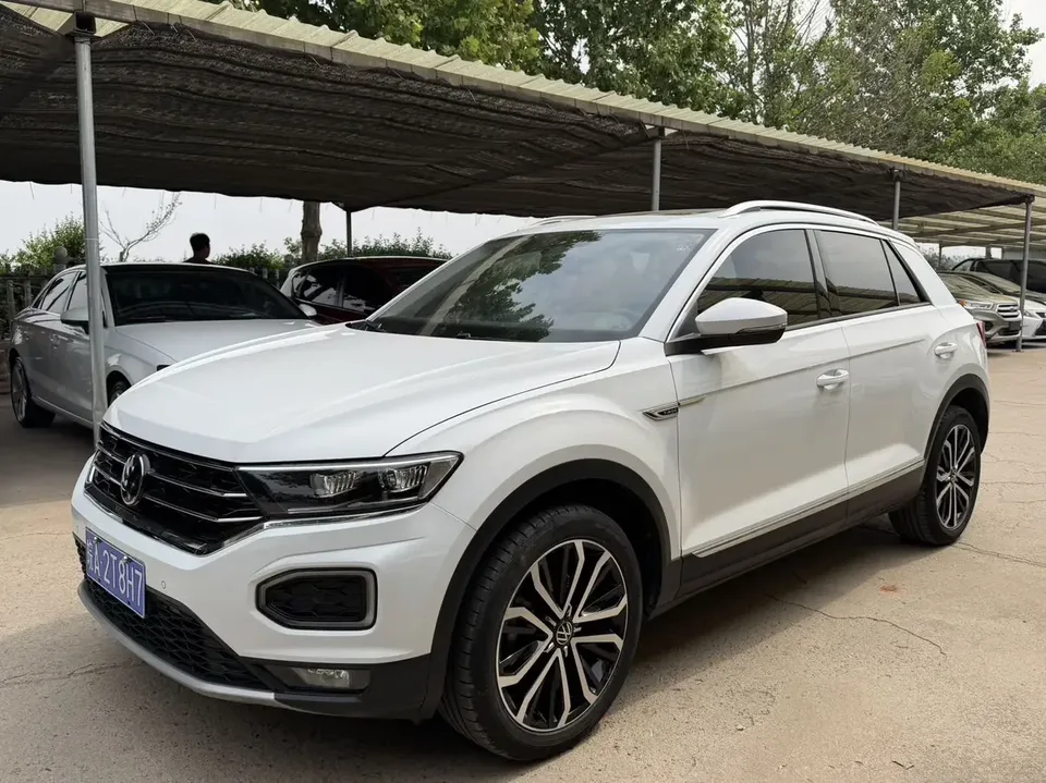 Volkswagen T-Roc TANG 2022 280TSI DSG 2WD Comfort PLUS 2023 — photo 1, buy with delivery to Moscow