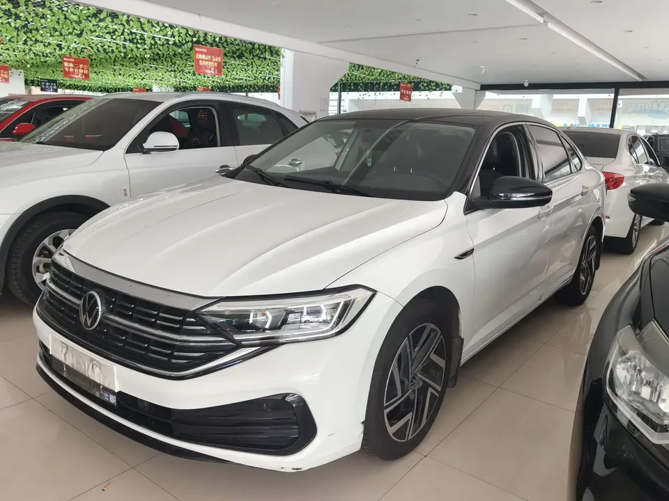 Volkswagen Sagitar Sagitar 2023 280TSI DSG Beyond Edition Plus 2022 — photo 1, buy with delivery to Moscow