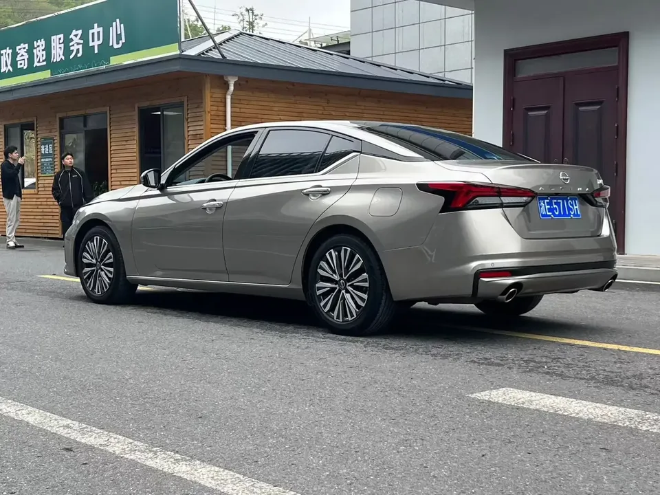 Nissan Altima Sound of nature 2024 2.0L XL-TLS Enjoy Edition 2024 — thumbnail 4