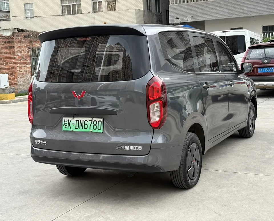 Wuling Hongguang pure electric version Wuling Hongguang pure electric version 2024 300KM Practical 2024 — thumbnail 2