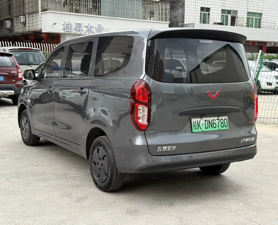Wuling Hongguang pure electric version Wuling Hongguang pure electric version 2024 300KM Practical 2024 — thumbnail 4