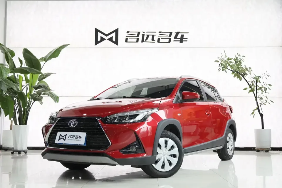 Toyota Yaris L YARiS L to dazzle 2022 X 1.5L CVTPLUS 2023 — photo 1, buy with delivery to Moscow