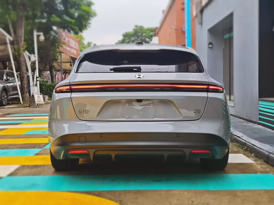 NIO ET5T NIO ET5T 2024 75kWh 2025 — thumbnail 2