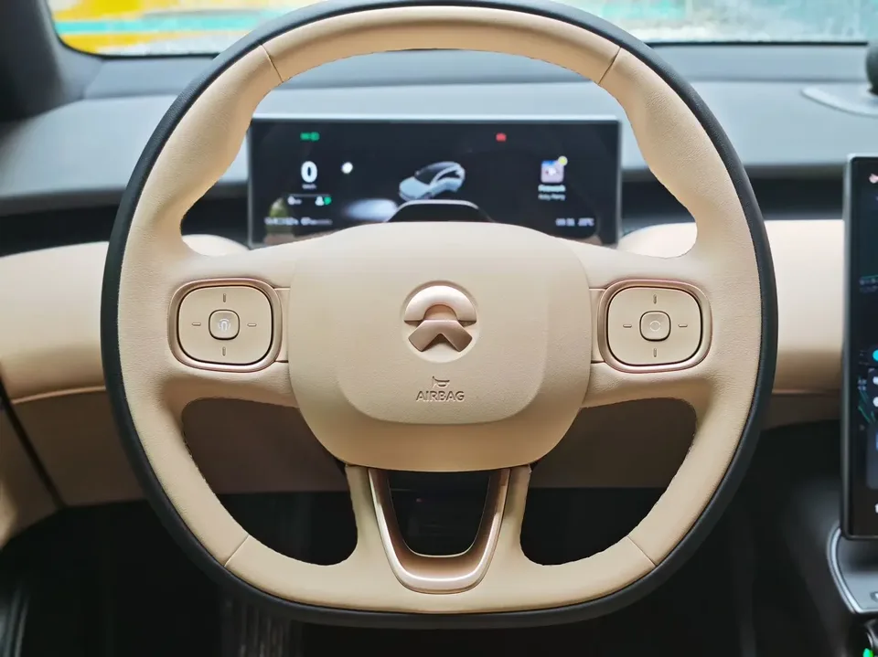 NIO ET5T NIO ET5T 2024 75kWh 2025 — thumbnail 3