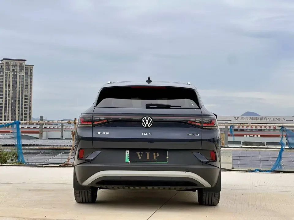 Volkswagen ID.4 Crozz ID.4 CROZZ 2022 Standard battery life PURE version 2023 — миниатюра 2