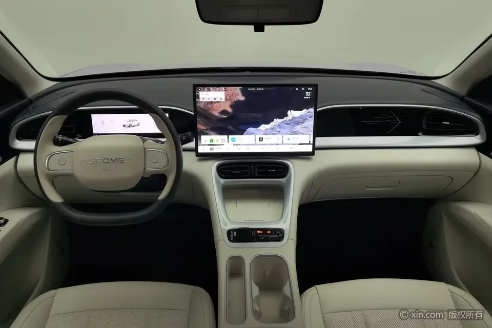 Geely Star Wish Star Wish 2026 410km Explorer Edition 2025 — thumbnail 4