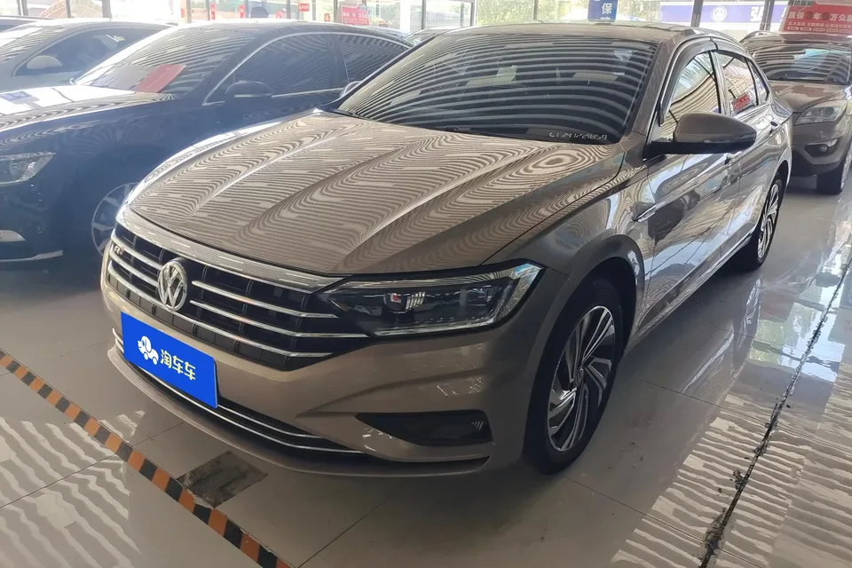 Volkswagen Sagitar Sagitar 2021 280TSI DSG 30th Anniversary Edition 2022 — photo 1, buy with delivery to Moscow