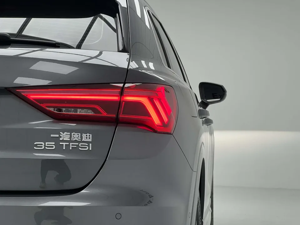 Audi Q3 Audi Q3 2022 35 TFSI Stylish and Elegant 2022 — thumbnail 3