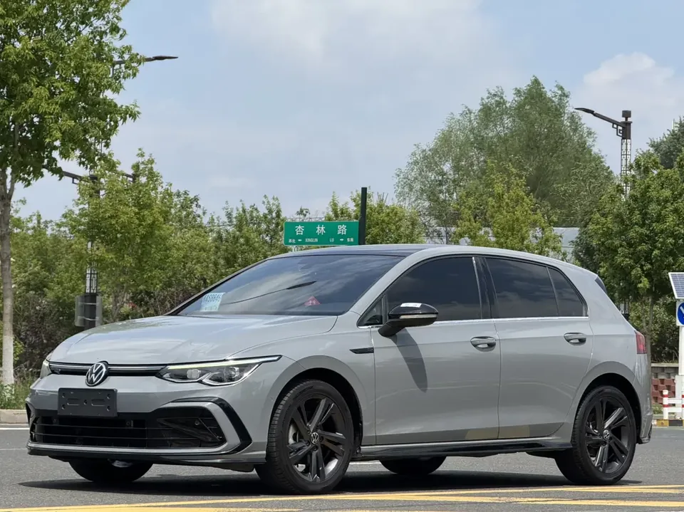 Volkswagen Golf golf 2021 280TSI DSG R-Line 2022 — photo 1, buy with delivery to Moscow