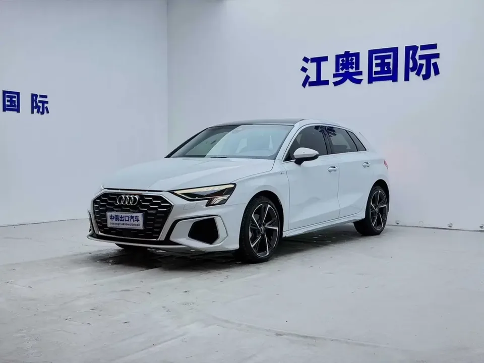 Audi A3 Audi A3 2022 Sportback 35 TFSI Stylish and sporty 2023 — photo 1, buy with delivery to Moscow