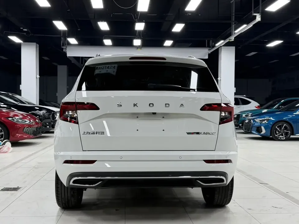 Skoda Karoq Korok 2022 TSI280 Luxury Edition 2022 — thumbnail 2
