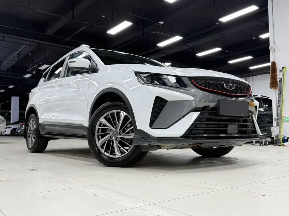 Geely Coolray SX11 Binyue 2021 240T DCT Platinum Edition 2022 — thumbnail 4