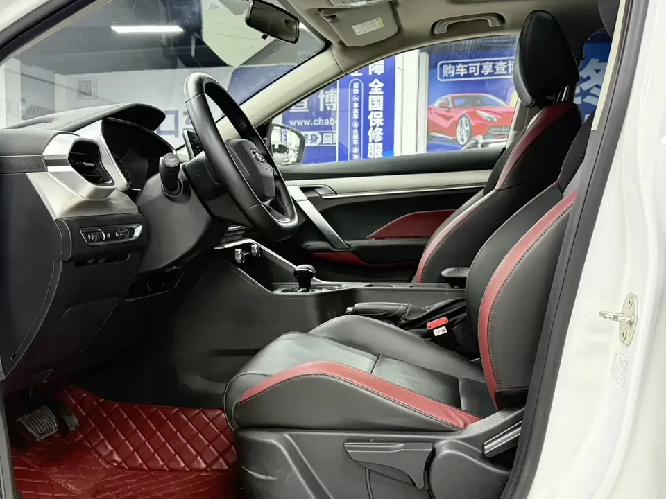 Geely Coolray SX11 Binyue 2021 240T DCT Platinum Edition 2022 — thumbnail 5