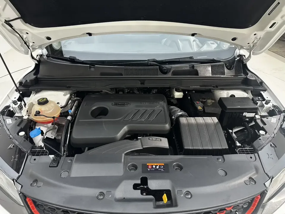 Geely Coolray SX11 Binyue 2021 240T DCT Diamond Edition 2022 — thumbnail 3