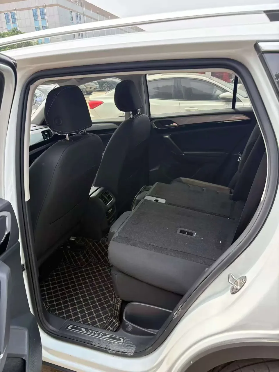 Volkswagen Tayron Tanyue 2022 280TSI 2WD Luxury Smart Edition 2022 — thumbnail 2
