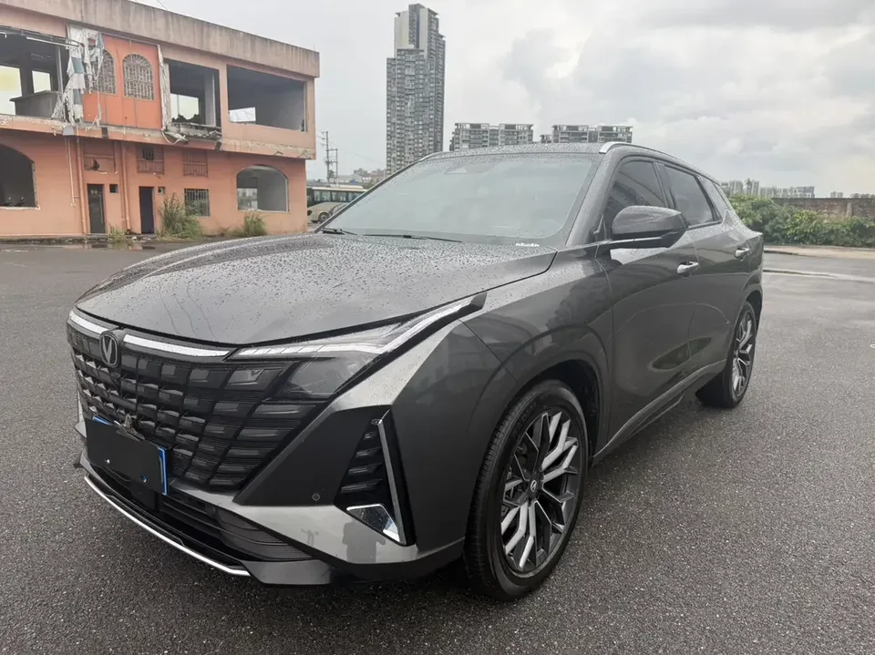 Changan Uni-Z Changan UNI-Z 2025 1.5T DCT Premium 2024 — photo 1, buy with delivery to Moscow
