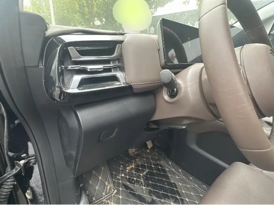 Wuling Starlight 730 Starlight 730 2025 1.5T CVT Elite 2026 — thumbnail 4